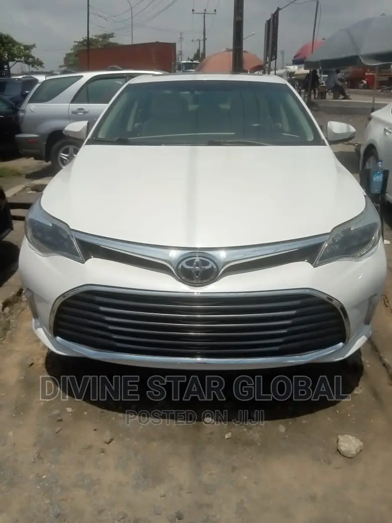 Toyota Avalon 2013 White