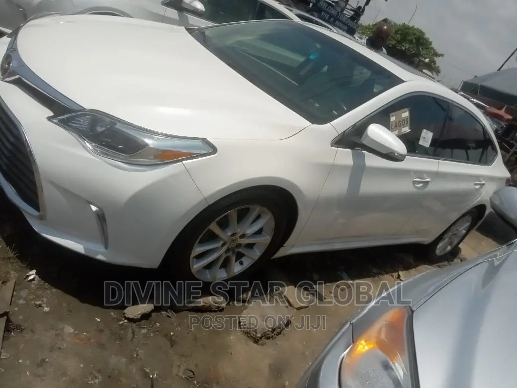 Toyota Avalon 2013 White
