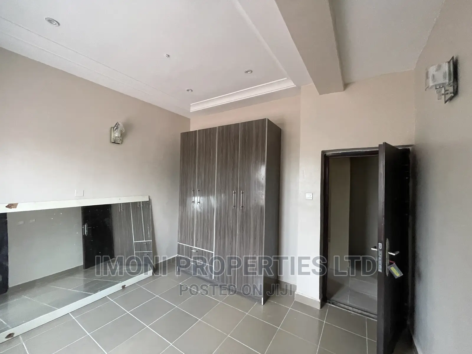 2bdrm Block of Flats in Fo1, Kubwa for rent