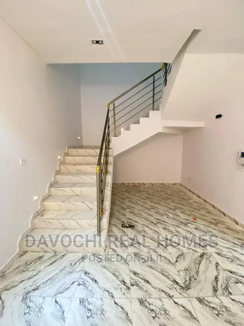4bdrm Duplex in Ikate Lekki for sale