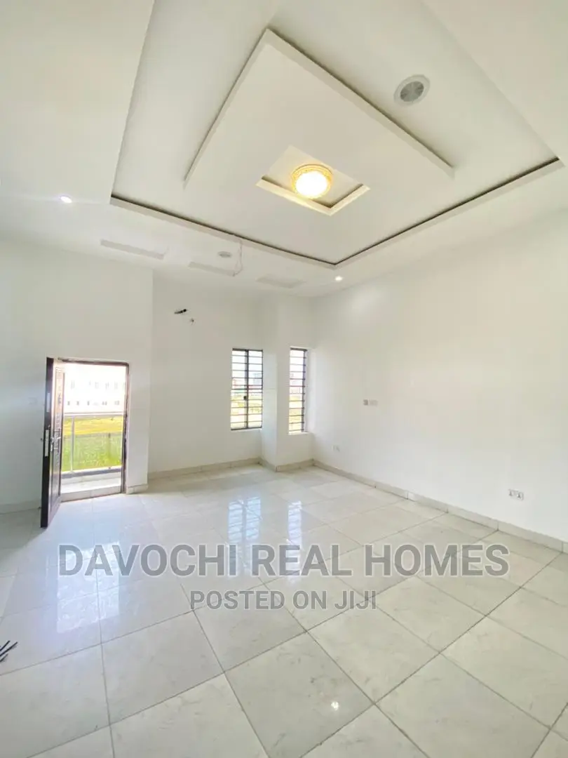 4bdrm Duplex in Orchid Road, Lekki for sale