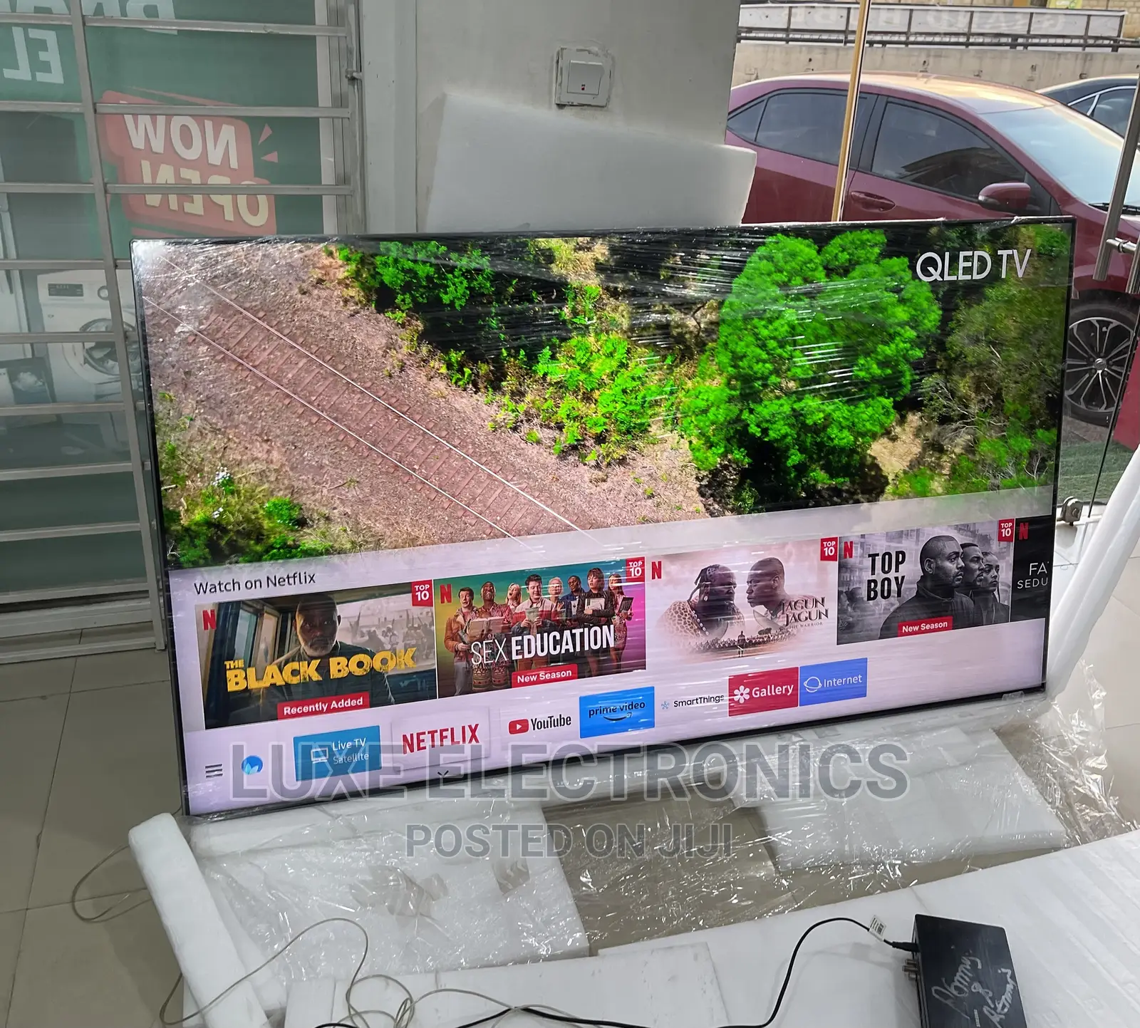 75 Inches Samsung QLED Smart Tv Foreign Used