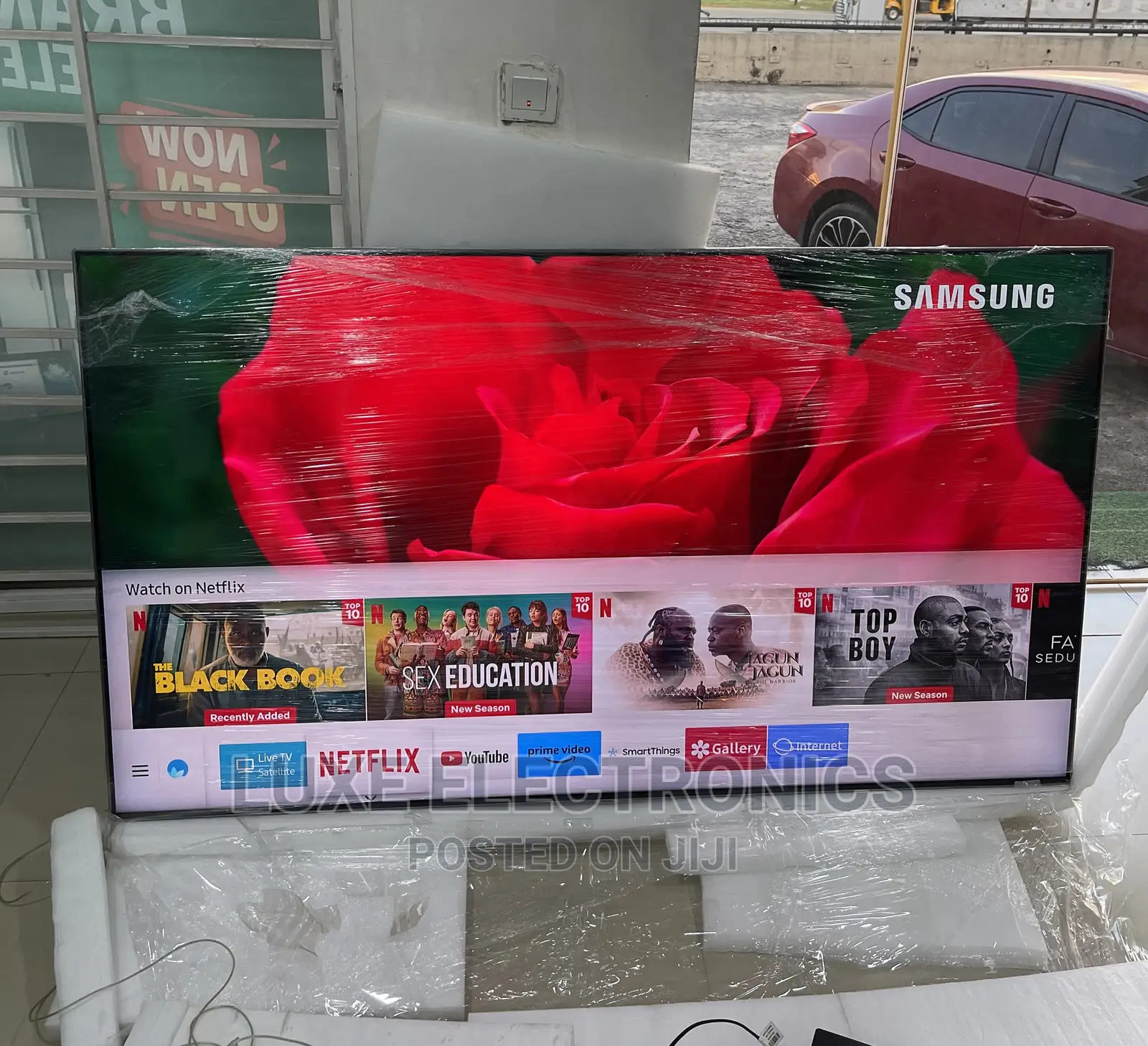 75 Inches Samsung QLED Smart Tv Foreign Used