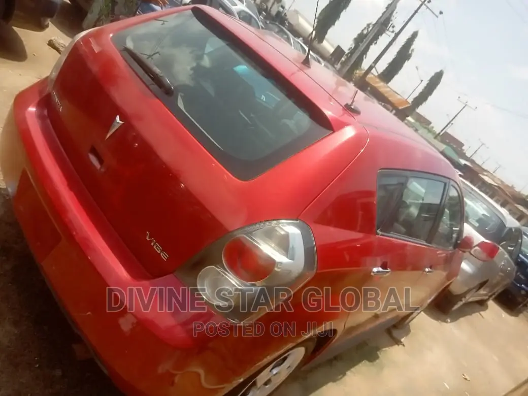 Pontiac Vibe 2010 Red