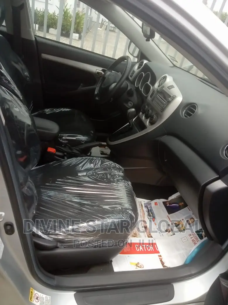 Pontiac Vibe 2008 Gray