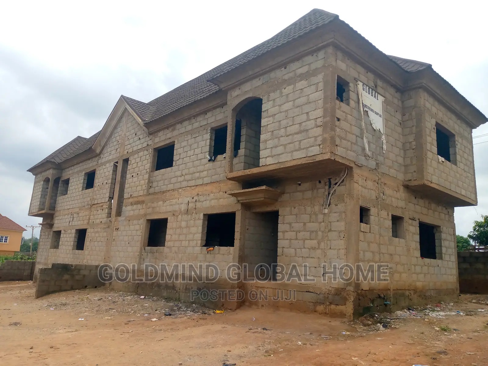 4bdrm Duplex in Apo, Zone B for sale