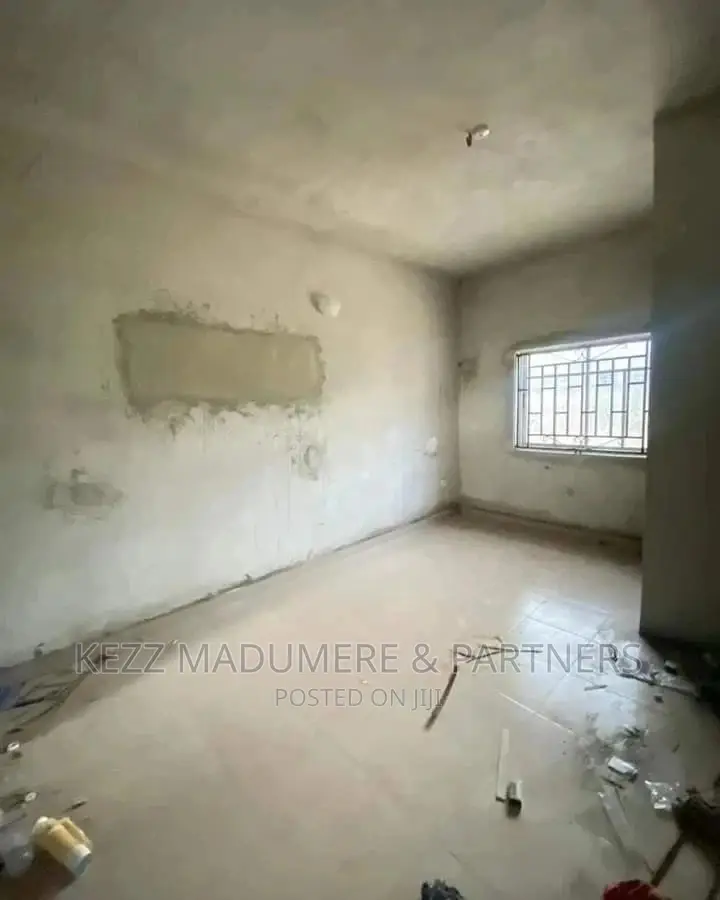 1bdrm Block of Flats in Off Sars Road, Port for sale