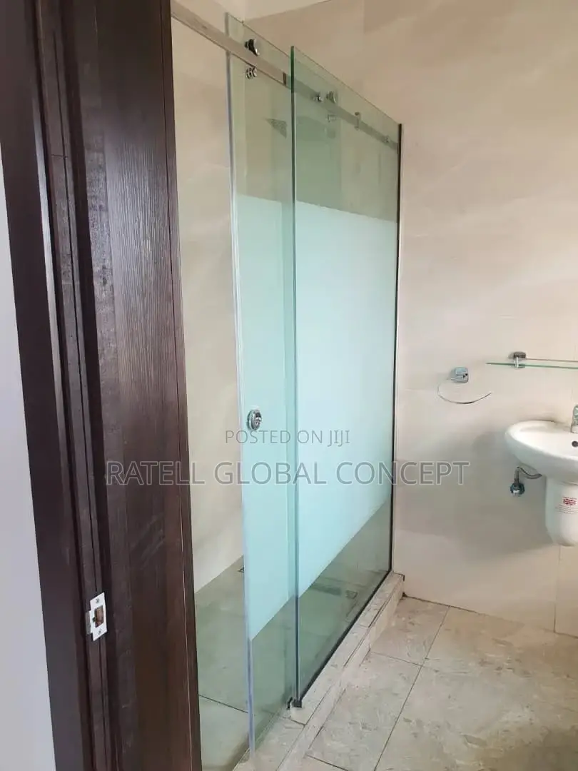 10mm Tampered Shower Glass Cubicle (Constructed Glass)