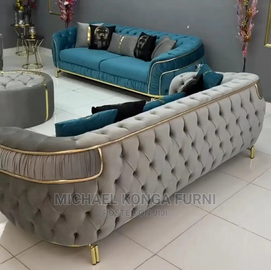 Waeved Botton Sofa