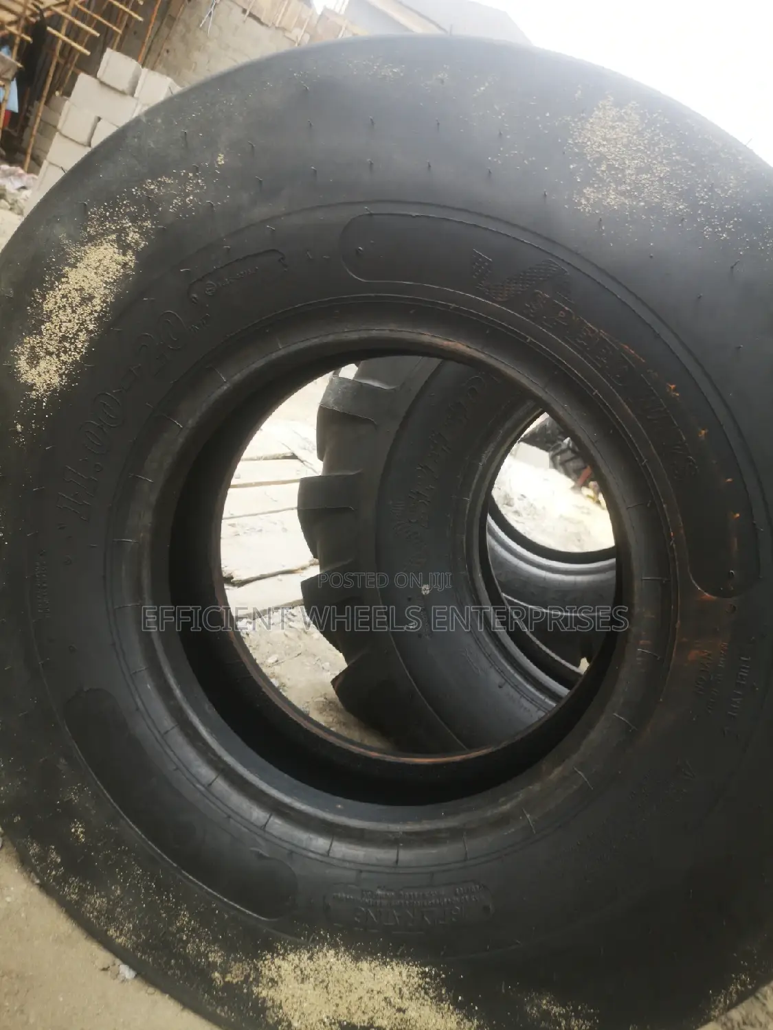11.00r20 (13/80- 20) Smooth Tyre