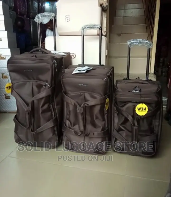Leaves King Traveling Bag