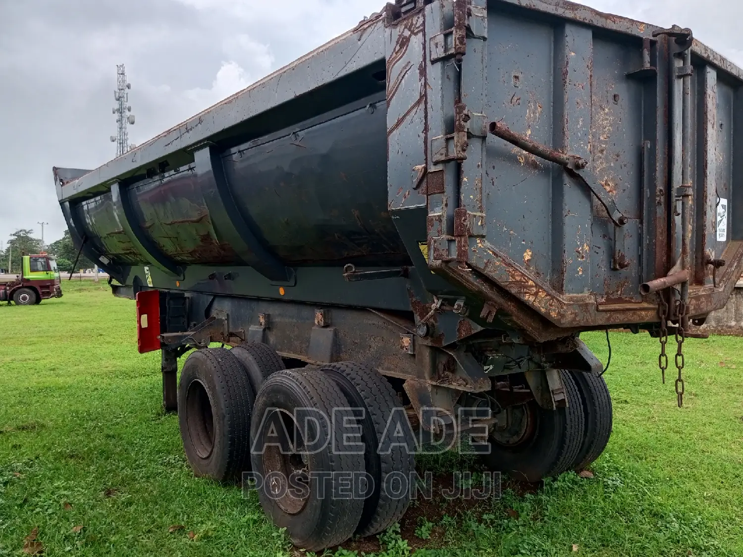 Tipping Bucket Dump Trailer