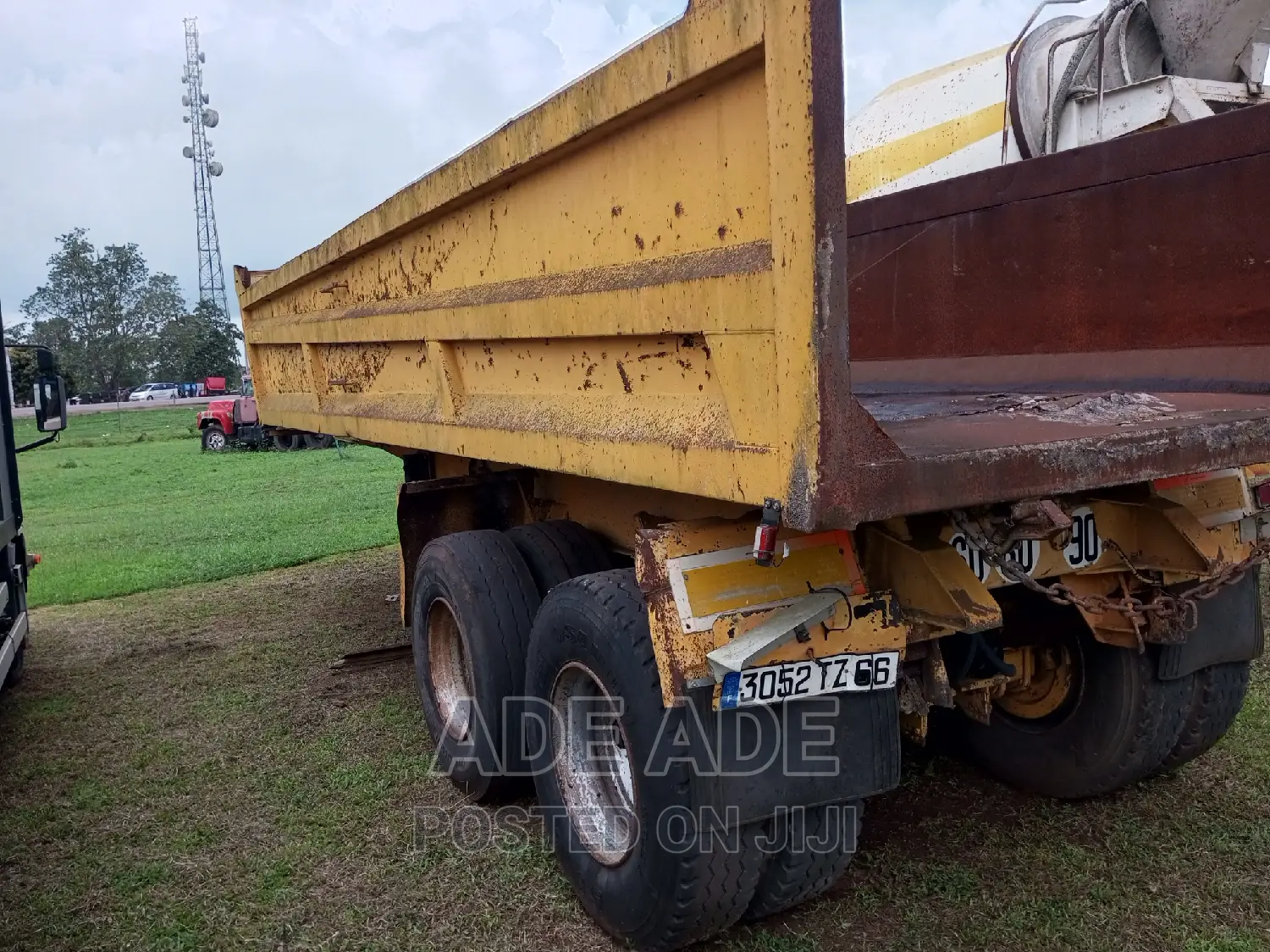 Tipping Trailer Dump