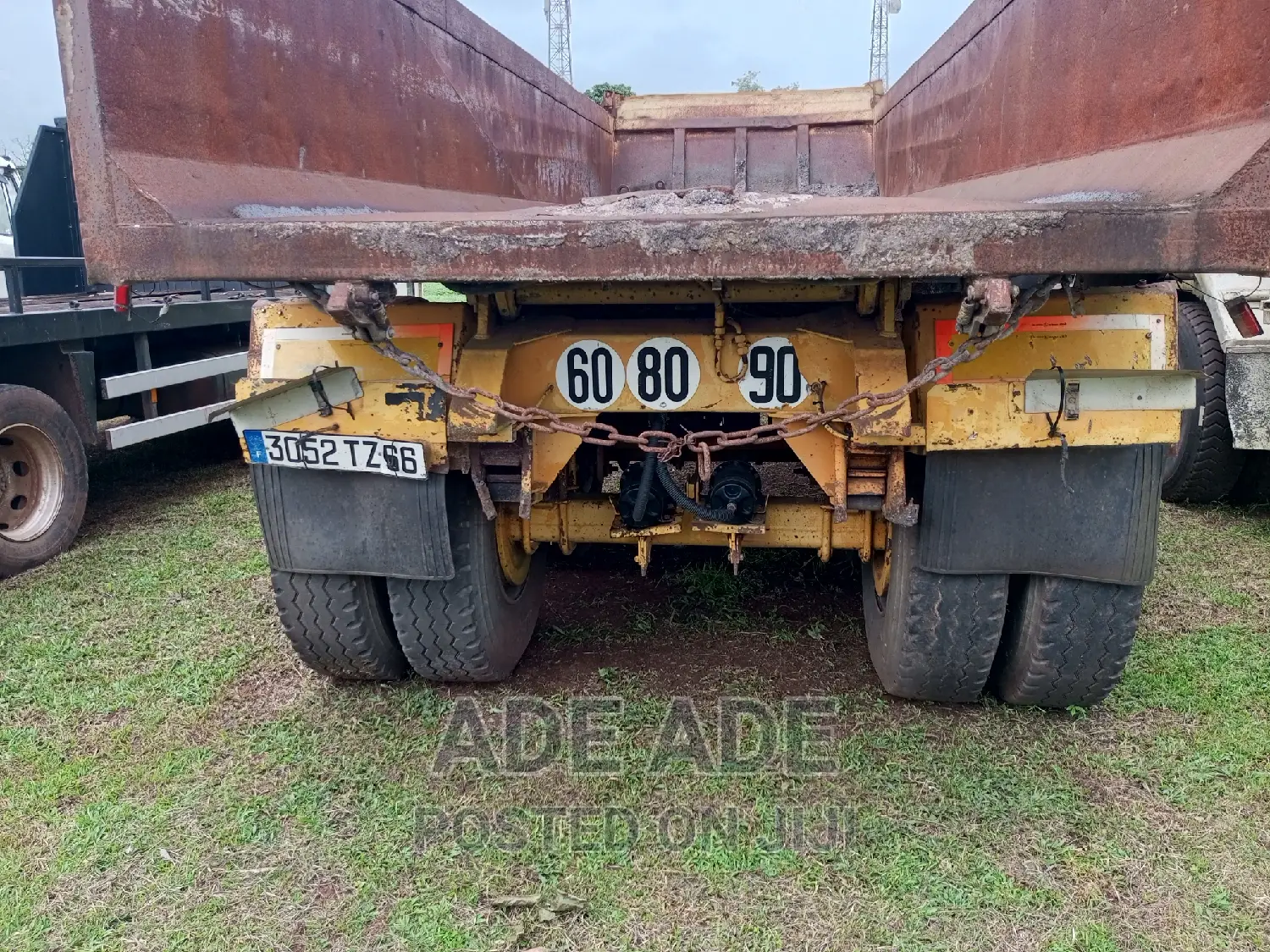 Tipping Trailer Dump