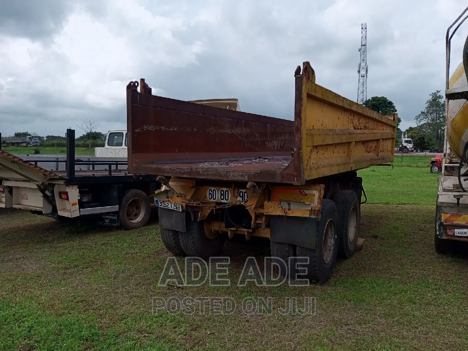Tipping Trailer Dump
