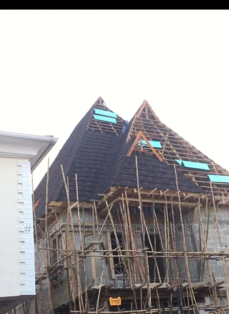 House Roofing Contractor