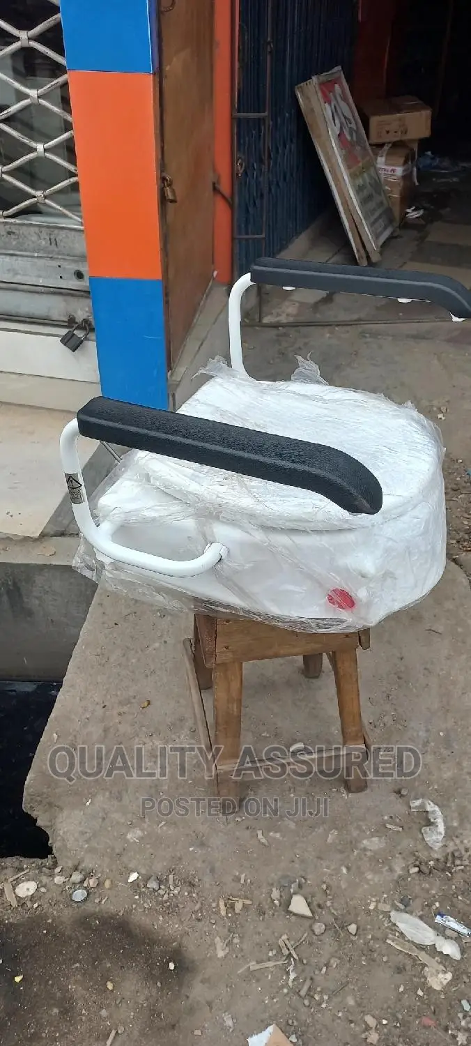 Disabled Wc Cover and Handle