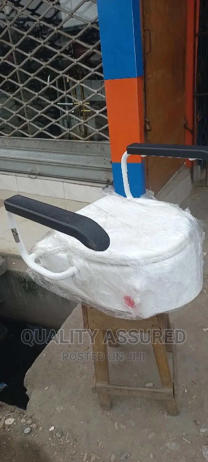 Disabled Wc Cover and Handle