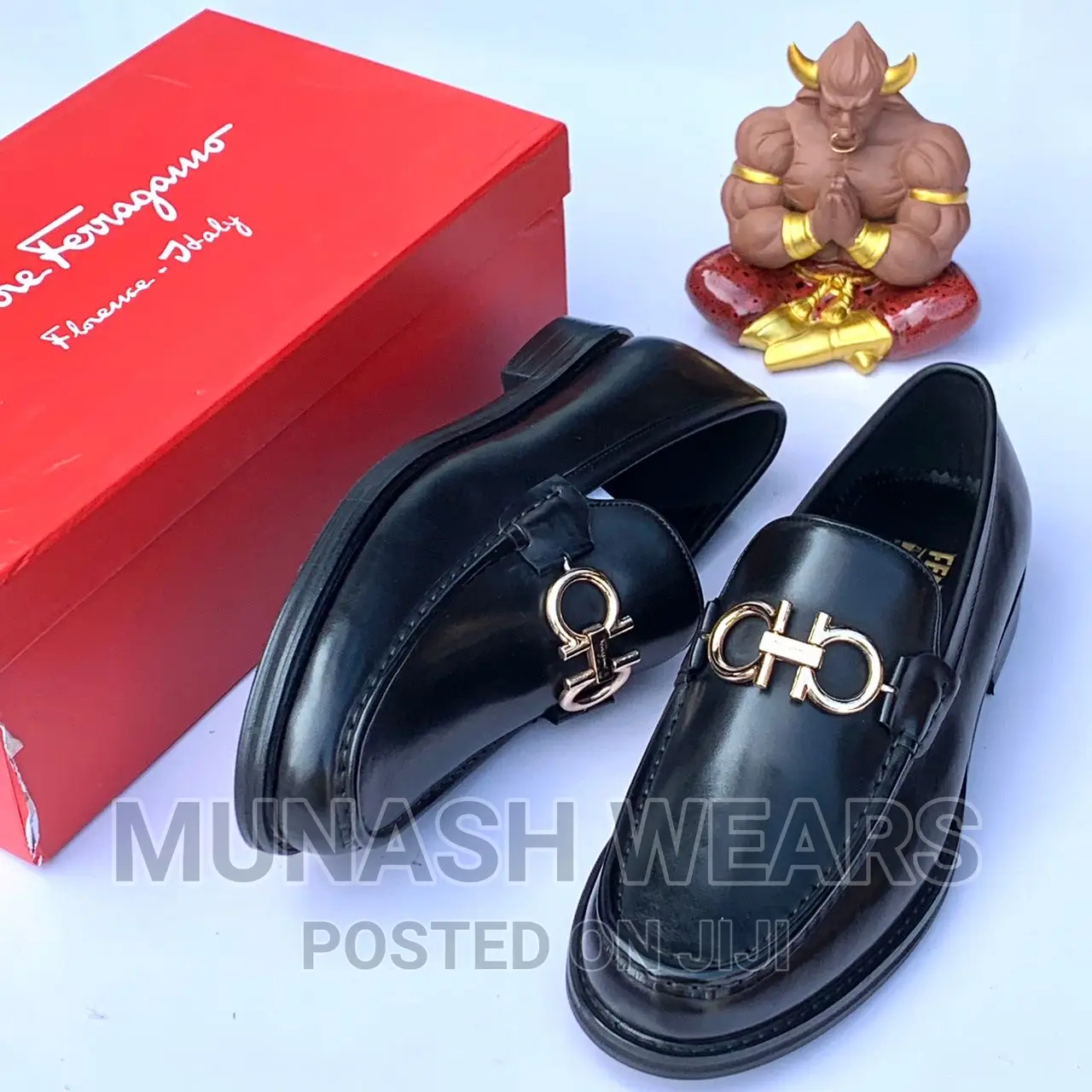 Salvatore Feragamo Leather Shoe