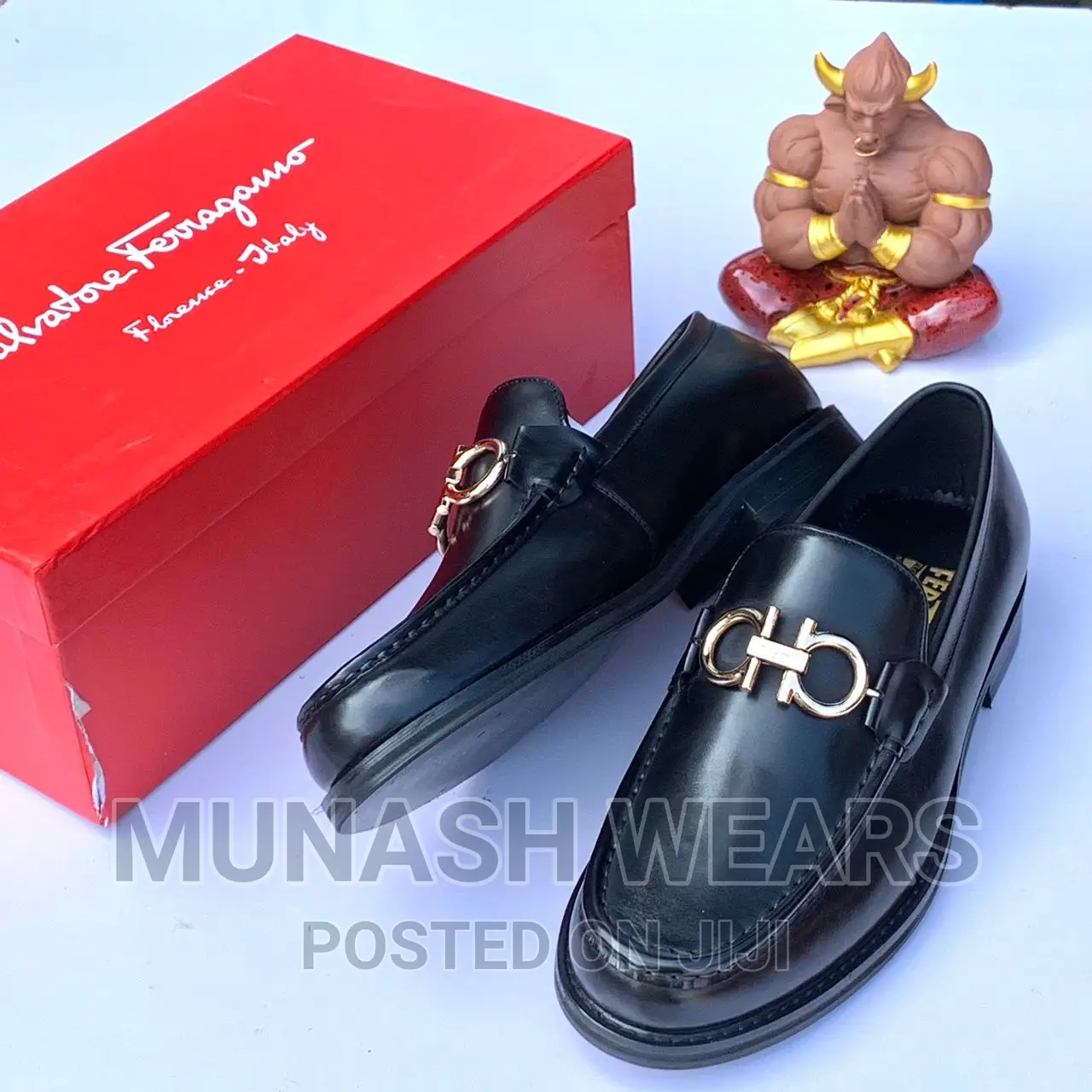 Salvatore Feragamo Leather Shoe