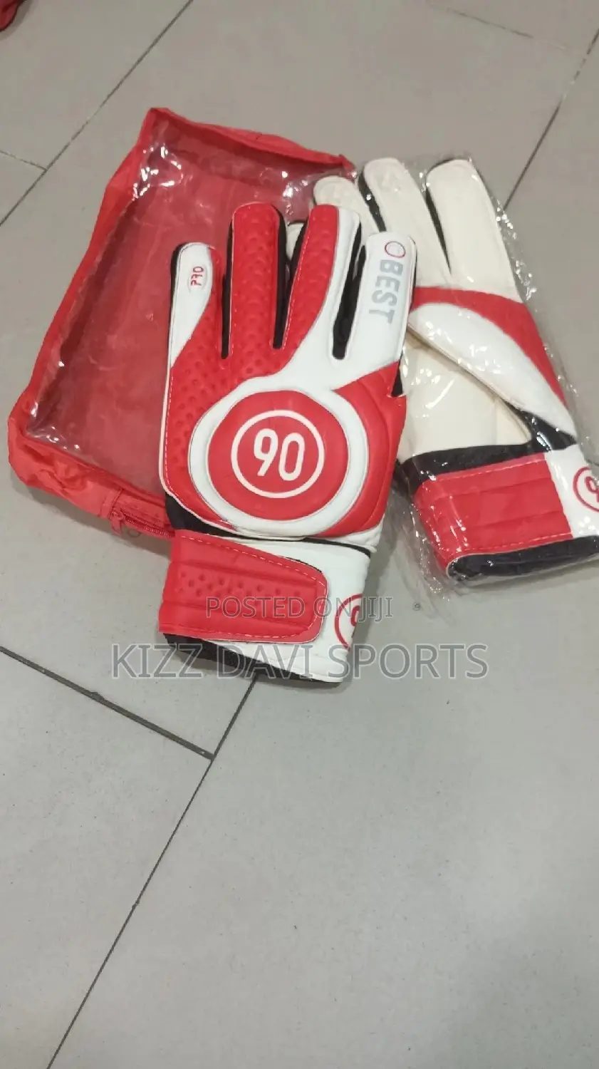 Total 90 Goalkeeper Gloves