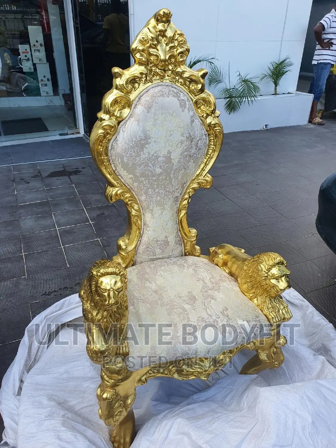 Brand New Gold Luxury Pedicure Chair Without Bowl