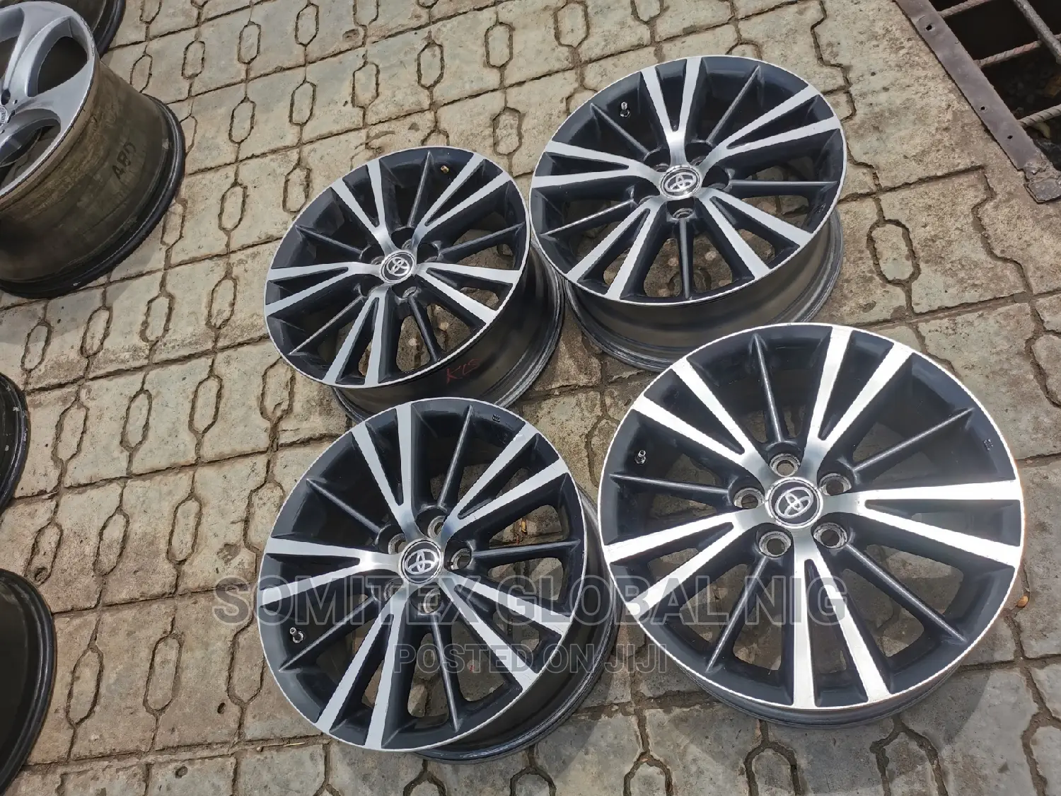 Original Alloyed Rim Corolla 16inch