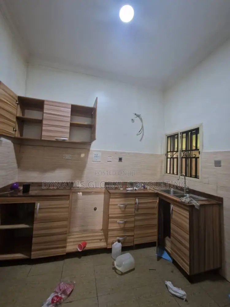 3bdrm Block of Flats in Omole Phase2 for rent