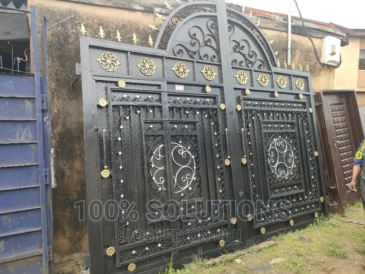 Luxury Arc Standard Gate for Sale
