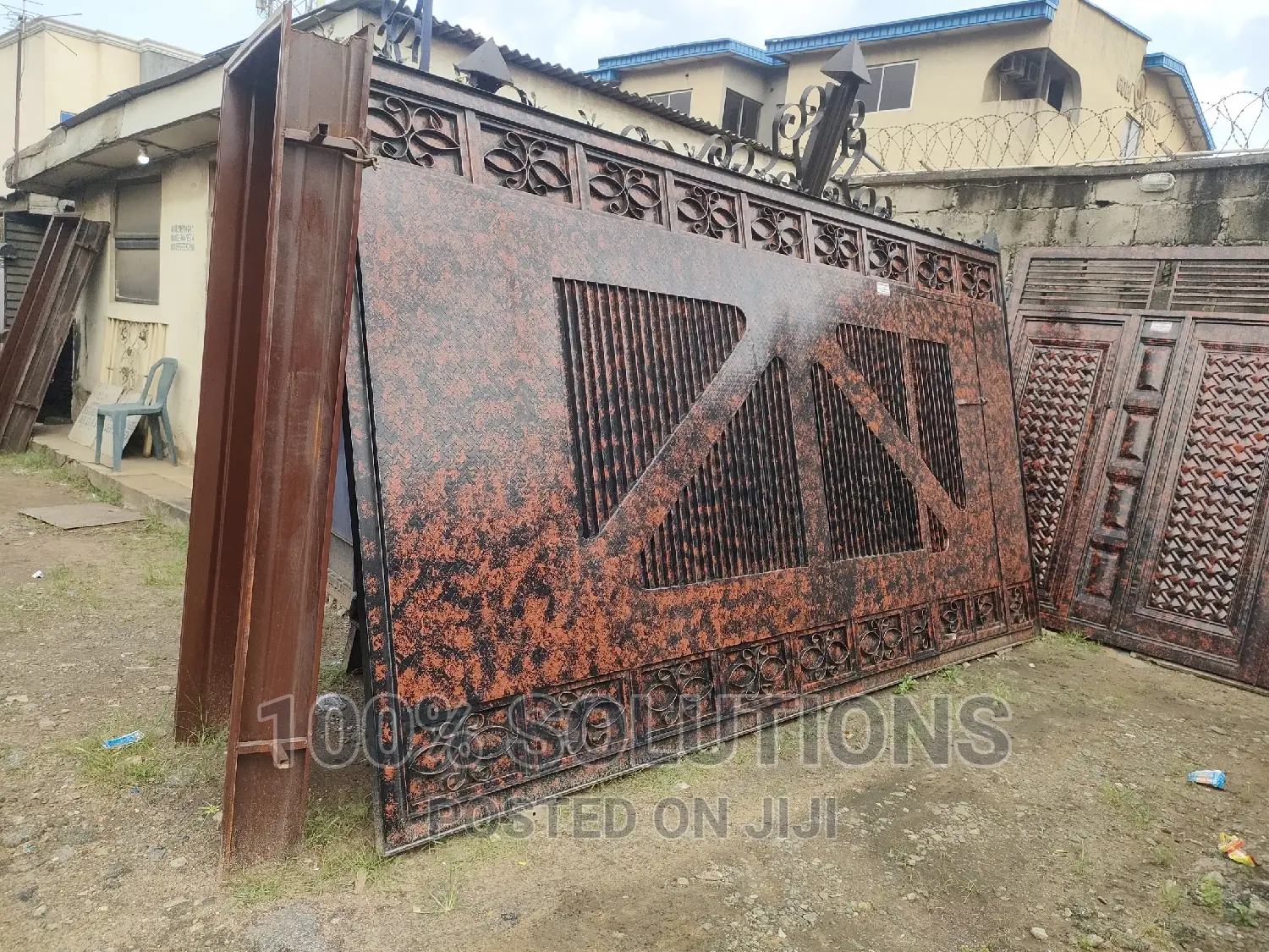 Luxury Standard Full Channel Rolling Gate for Sale