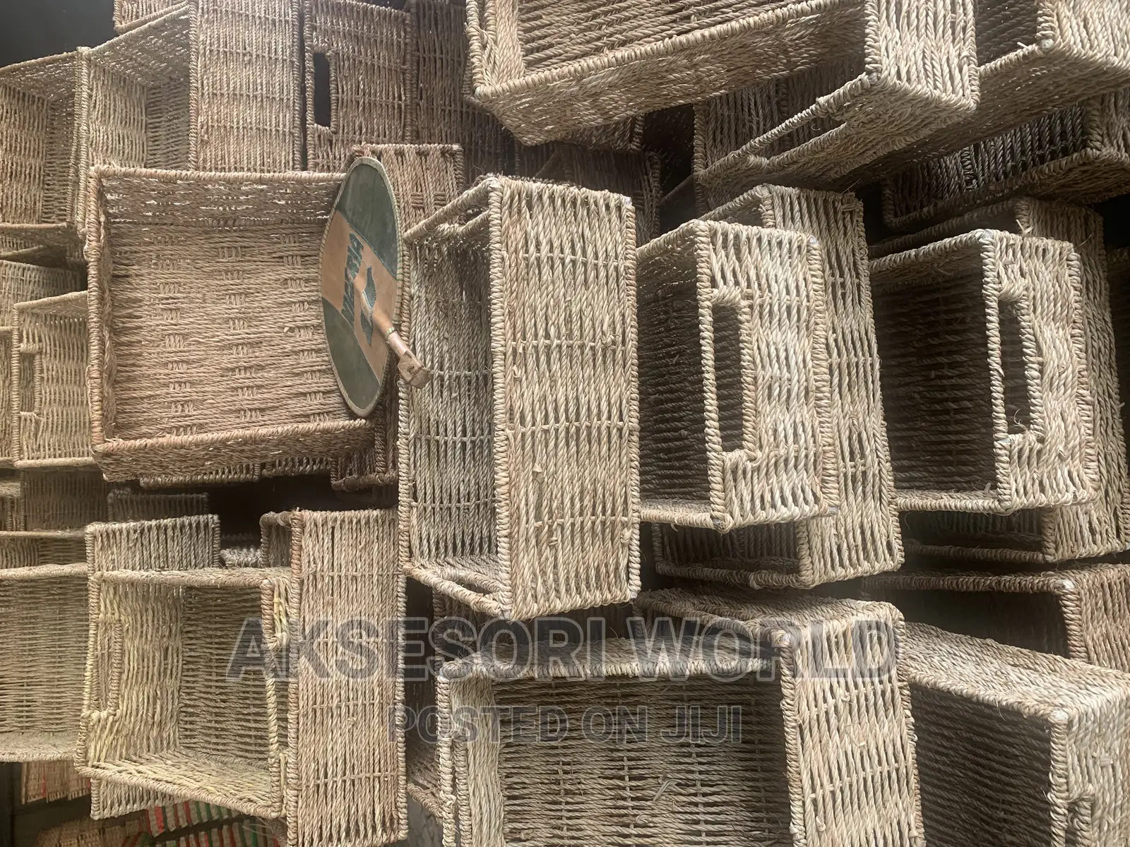 10 X 10 Inches Rattan Basket Hamper Basket. MOQ: 10pcs