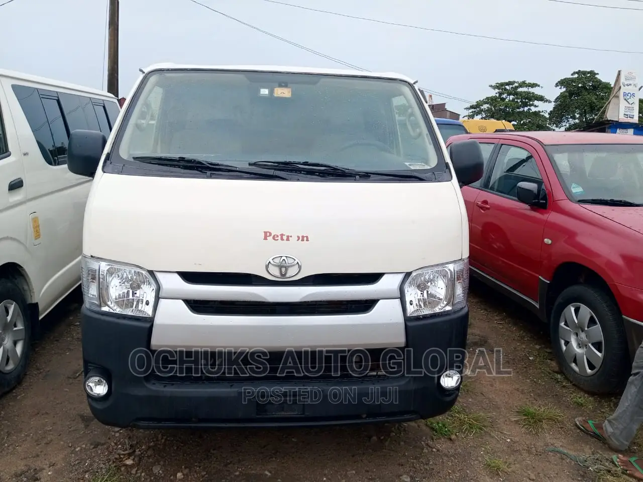 Toyota HiAce 2012 White