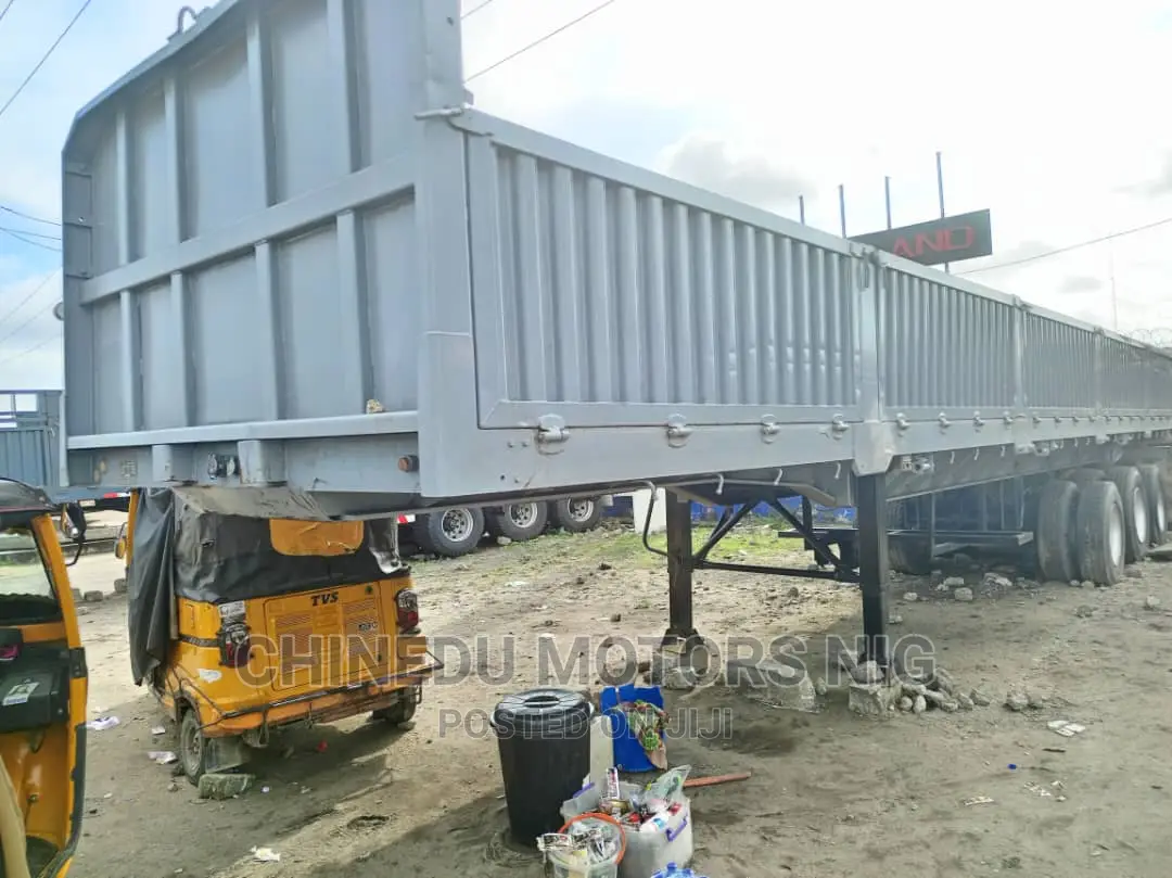 Flatbody Sided 60 Tons Tripple Axsile