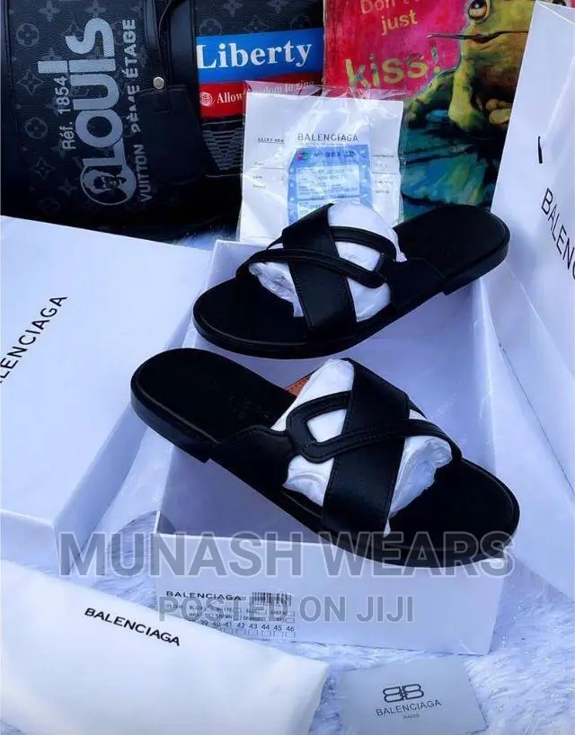 Men Luxury Leather Slipers