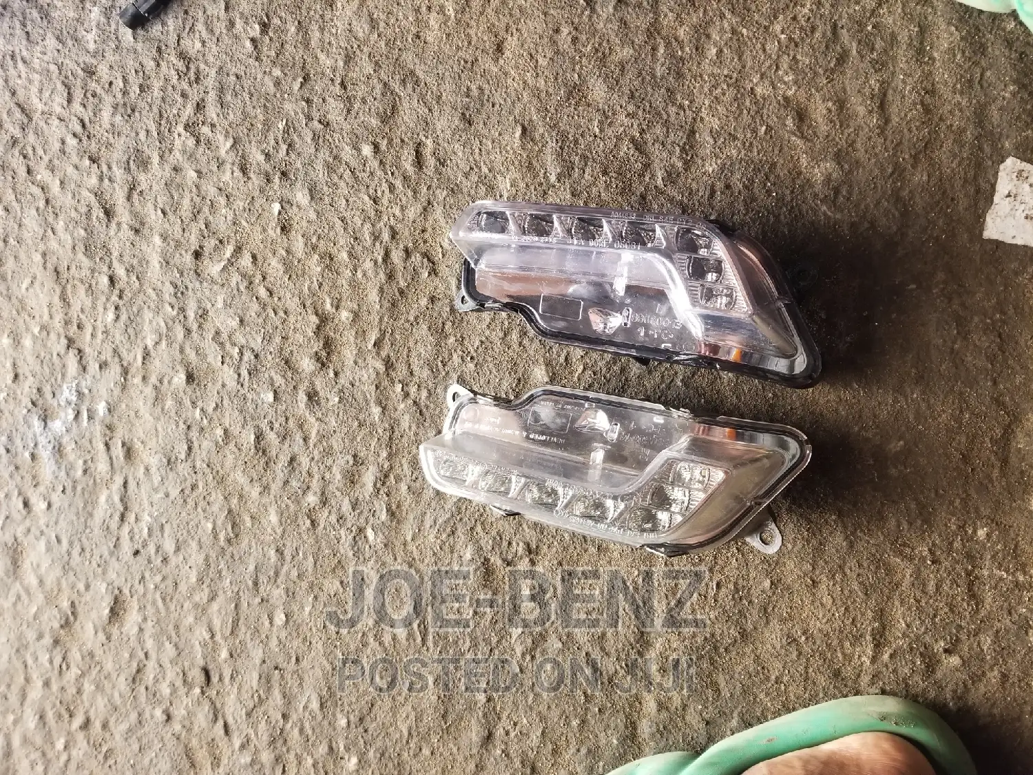 E350 2011 Front Bumper Set of Foglight