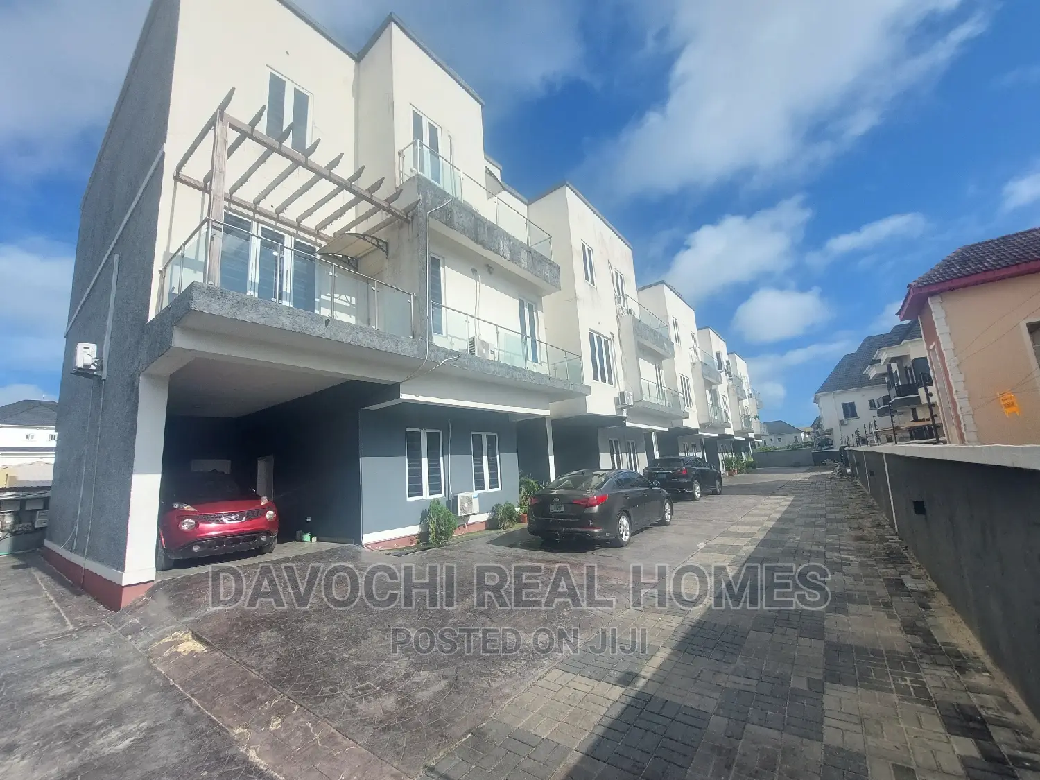 5bdrm Duplex in Chevron Second Toll, Lekki for rent