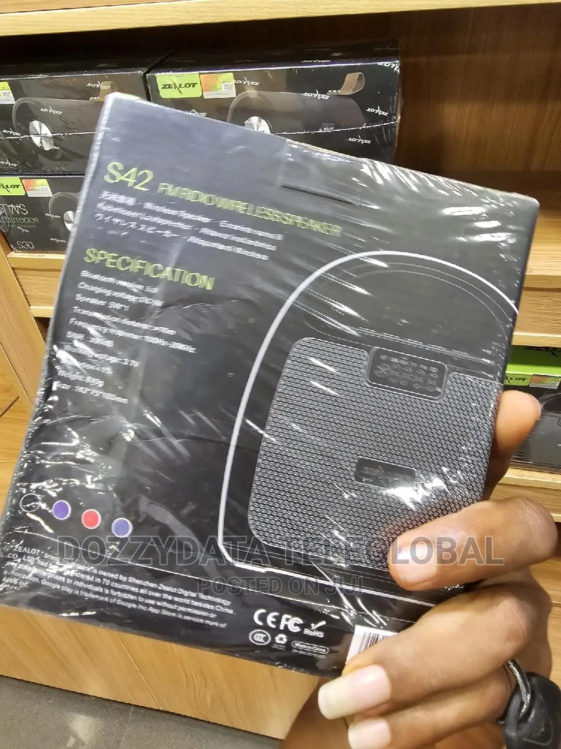 S42 Portable Bluetooth Sound Box Speaker With Fm Radio