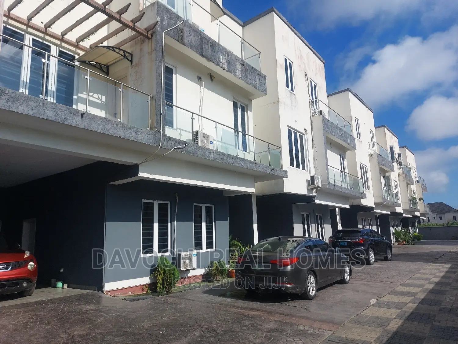 5bdrm Duplex in Chevron Second Toll, Lekki for rent