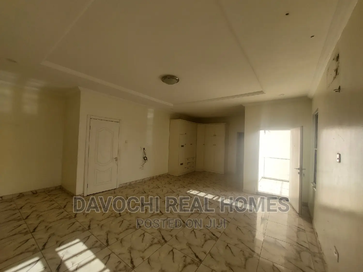 5bdrm Duplex in Chevron Second Toll, Lekki for rent
