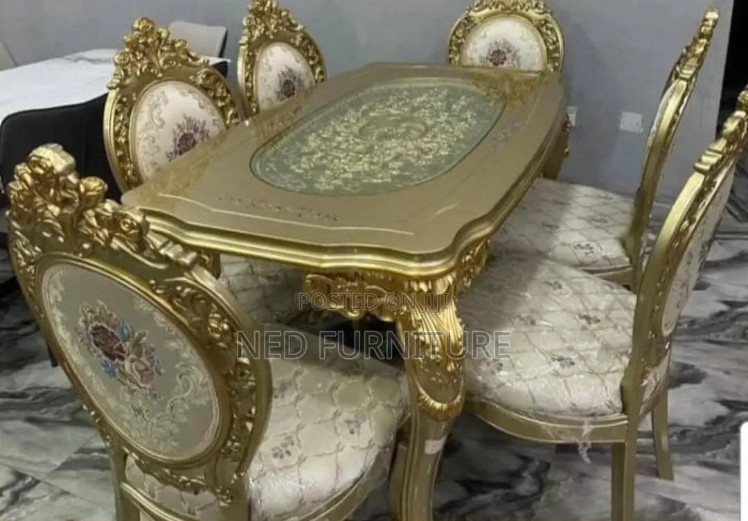 Quality Craved Gold Dining Set By 6