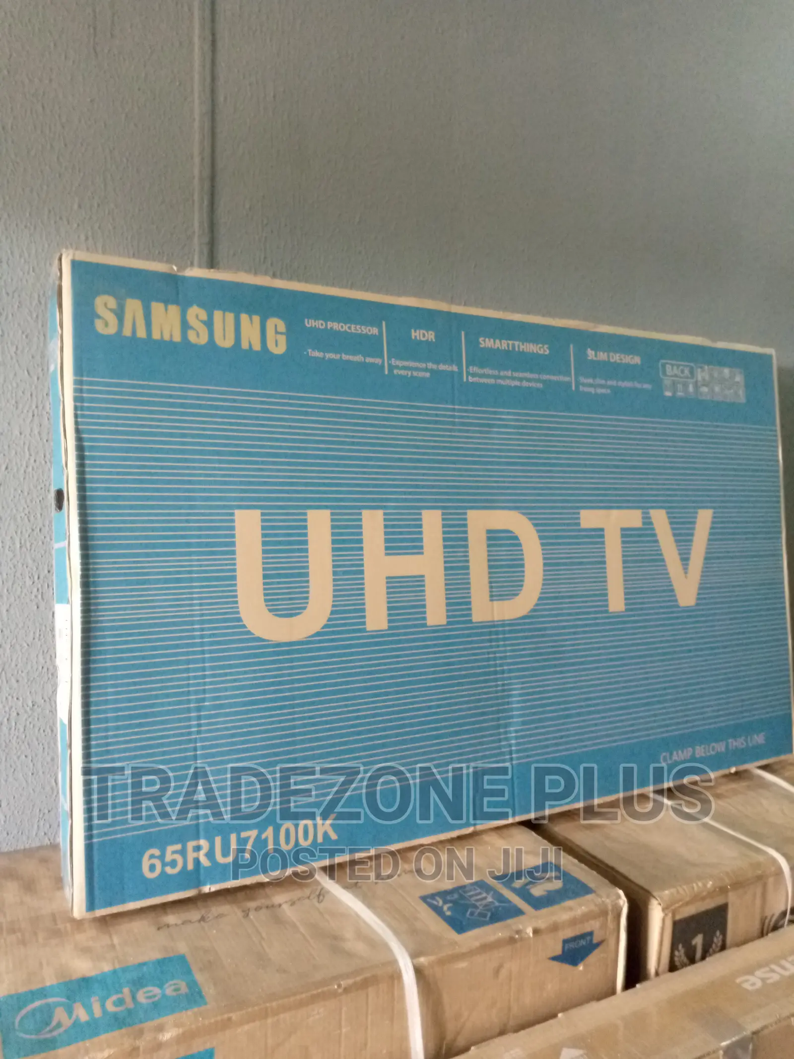 New in Samsung 65 Inch Smart TV With Bluetooth