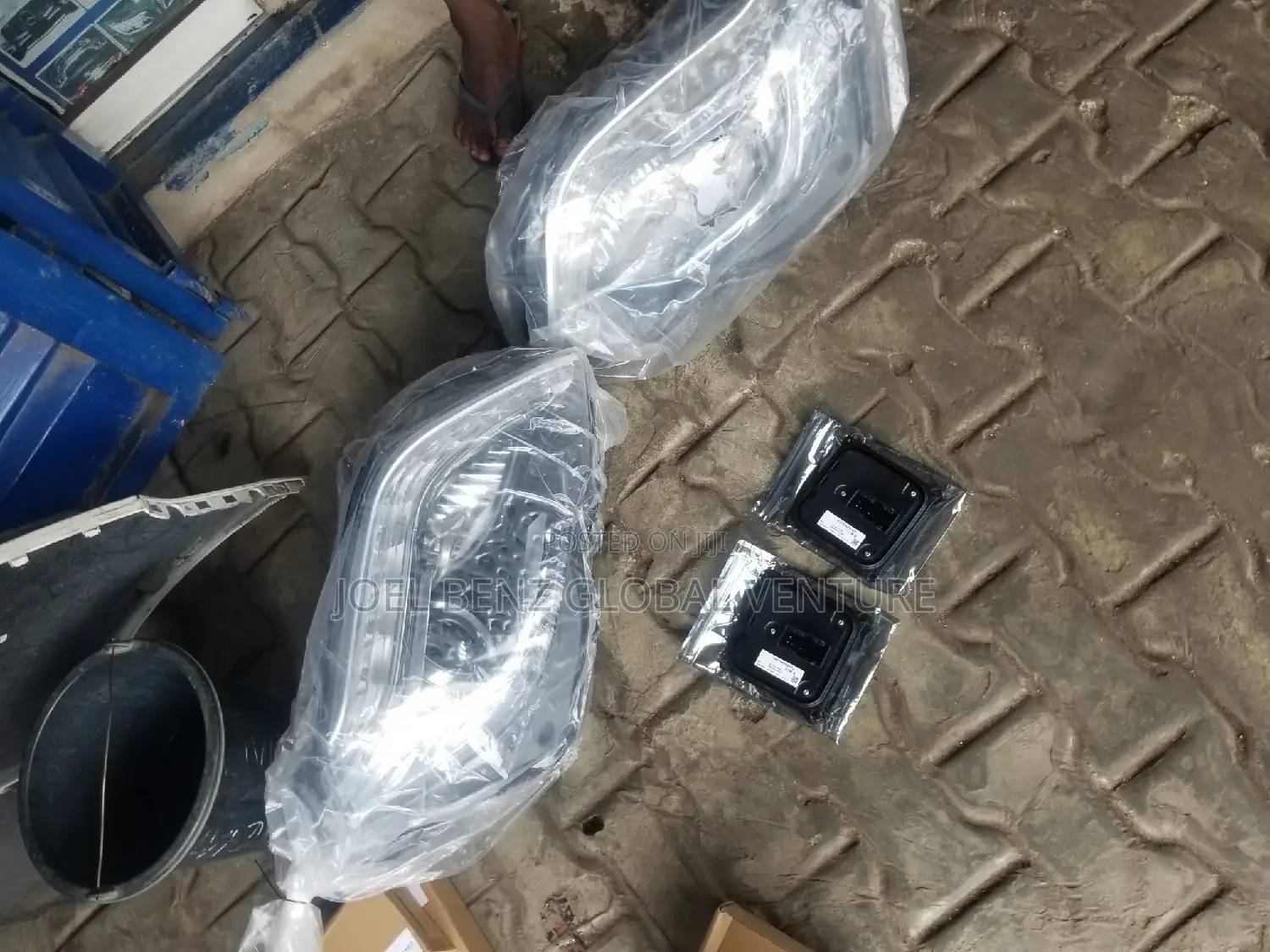 GLK350 2014 Headlight Replacement Chargers