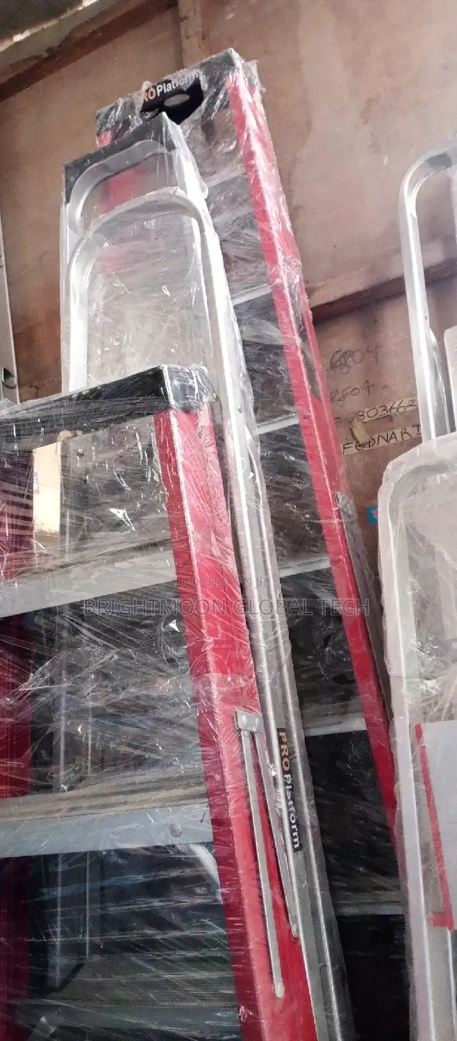 All Kinds of Aluminum and Fiberglass Ladder