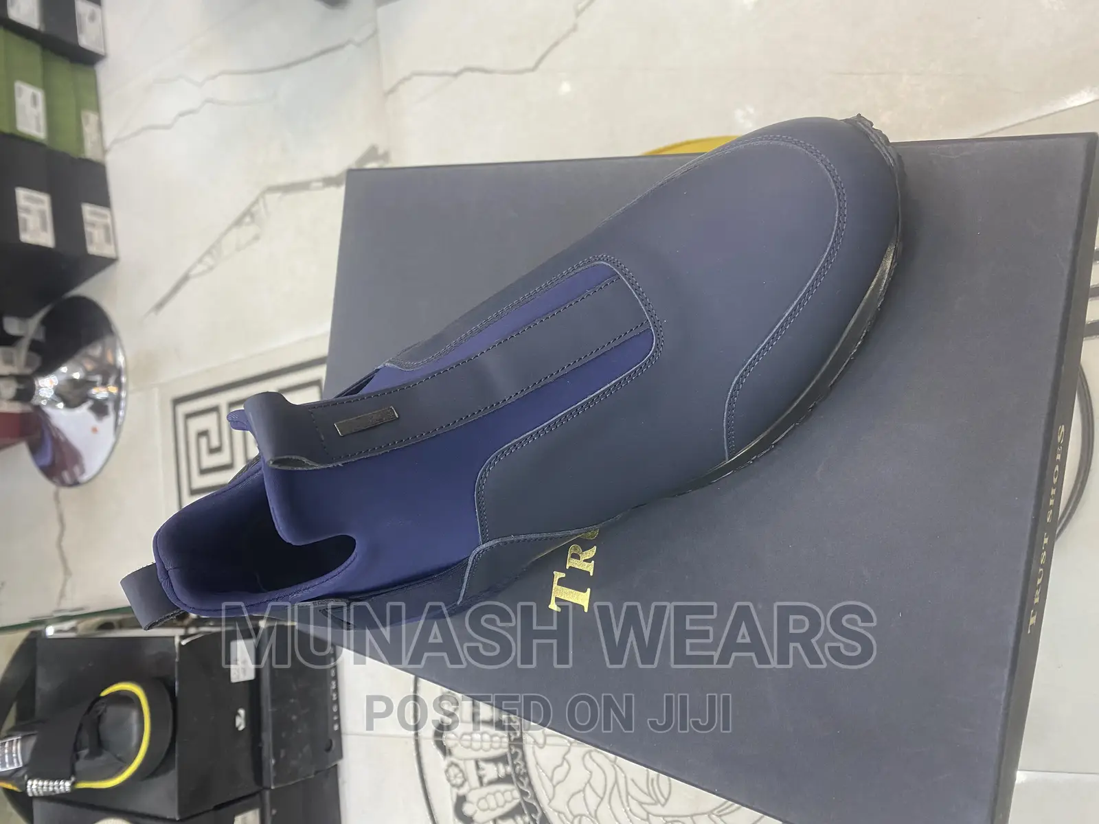 Italian Trusth Sneakers