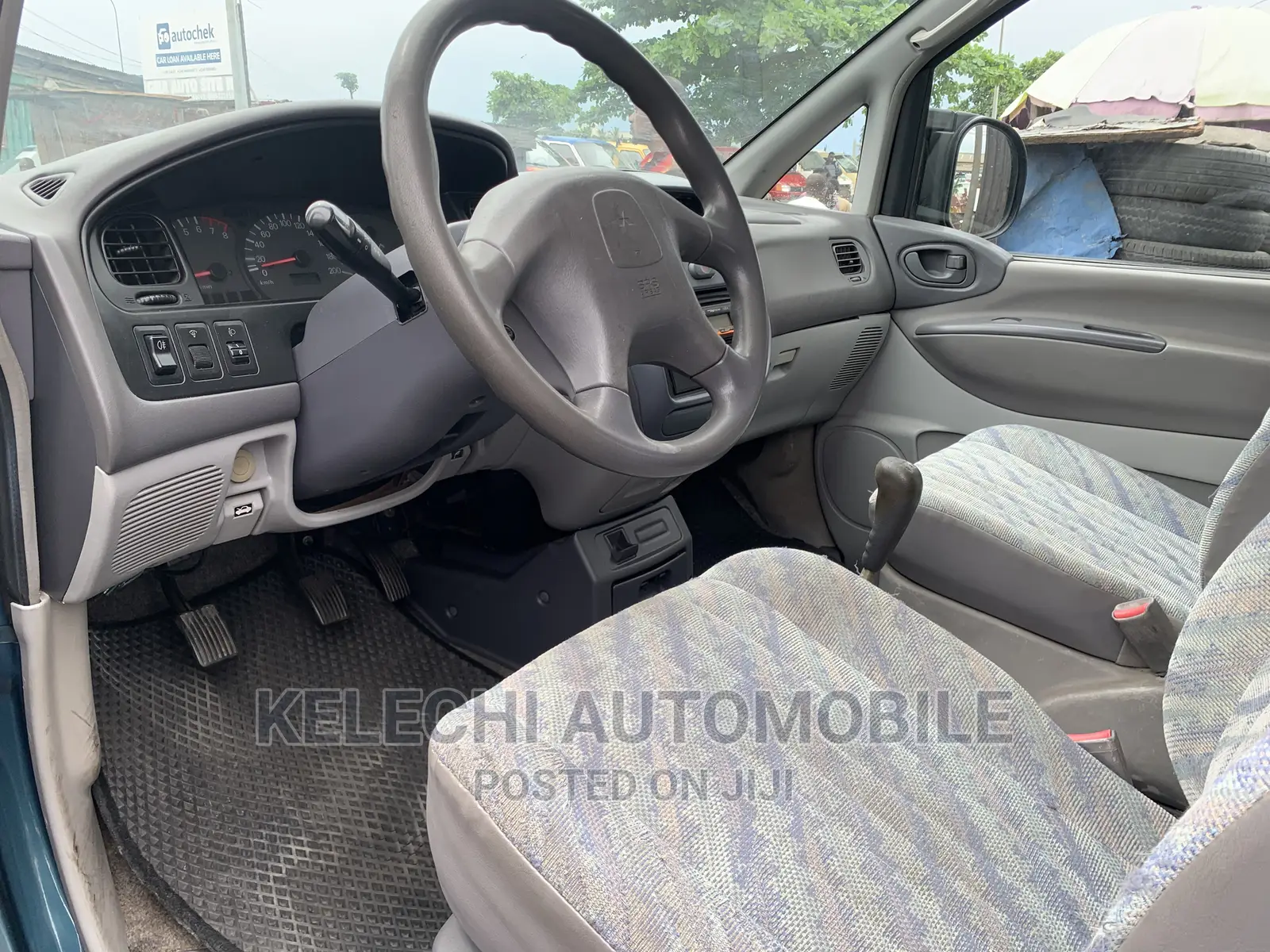 Mitsubishi Space Gear 1999 Blue