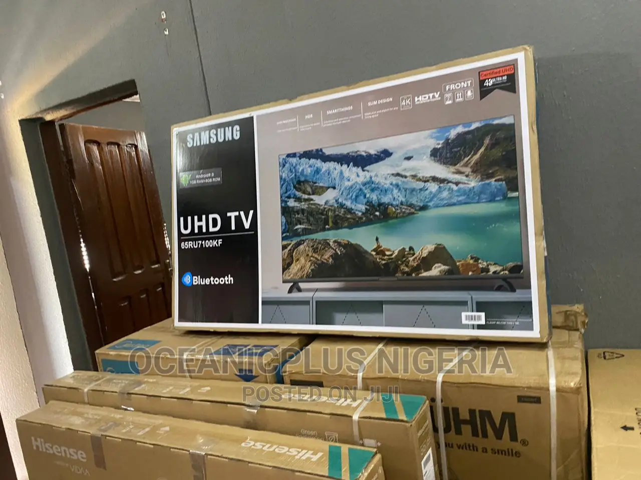 Big Screen Samsung 65 Inches Smart Frameless TV