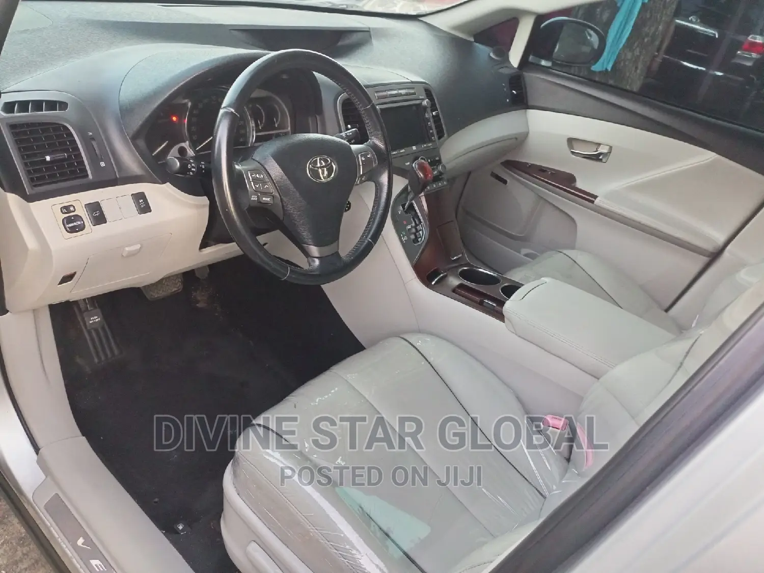 Toyota Venza V6 AWD 2011 Silver
