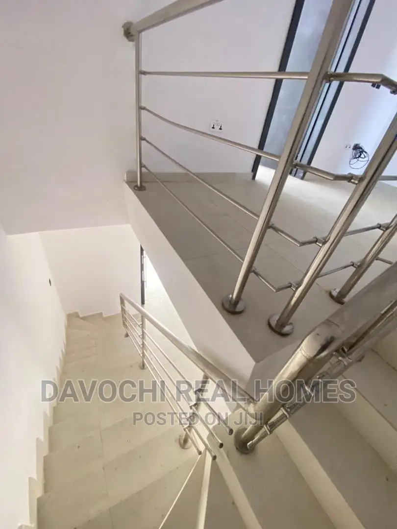 2bdrm Duplex in Orchid Road, Lekki for sale