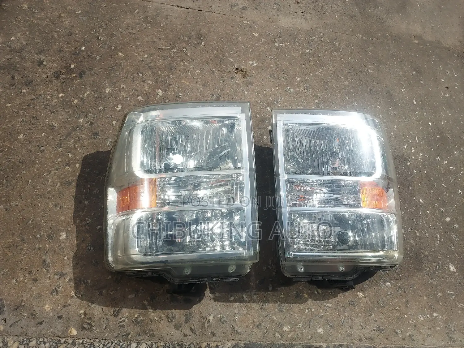 Headlamp Ford E350 2010