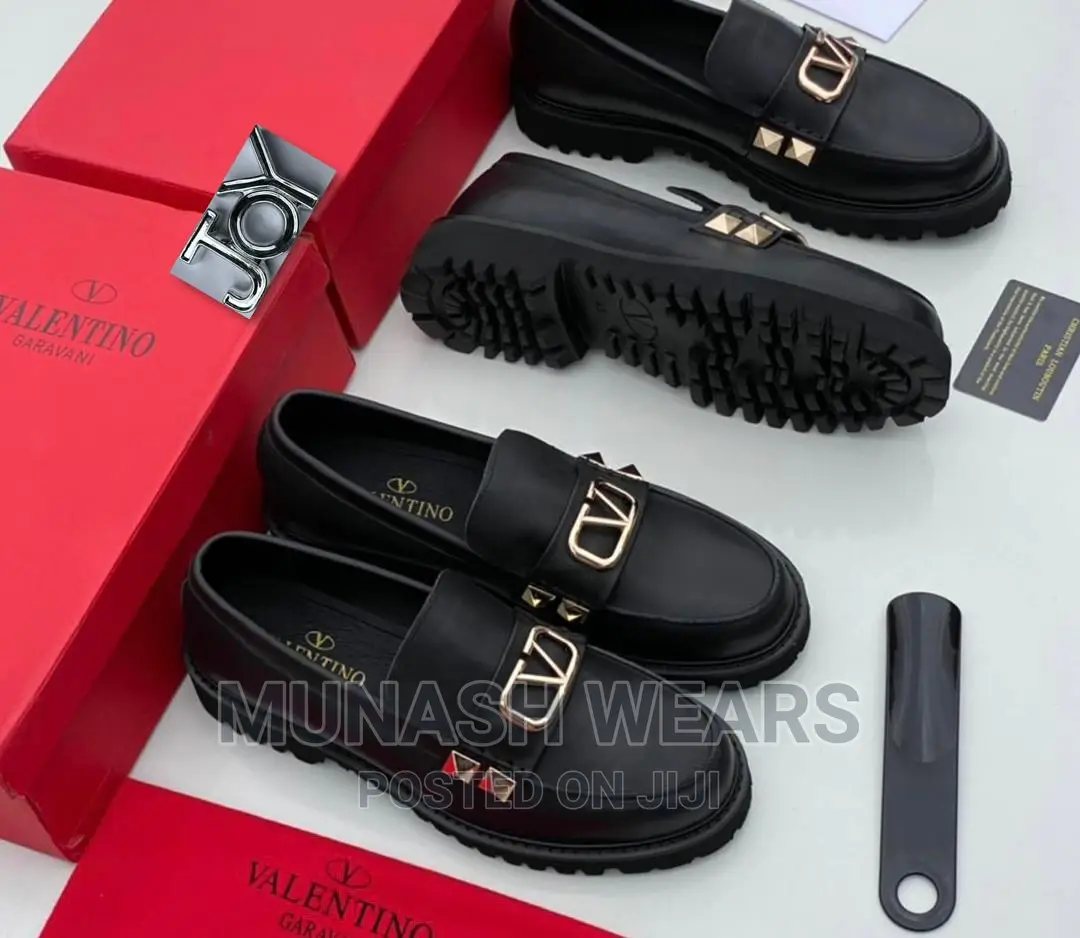 Luxury Valentino Shoe
